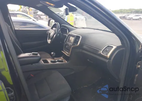 2015 Jeep Grand Cherokee Laredo z USA, uszkodzony, nr VIN 1C4RJFAG1FC660039